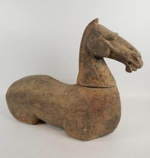 Скульптура лошади